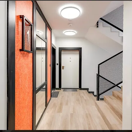 By The Forest * 格丁尼亚